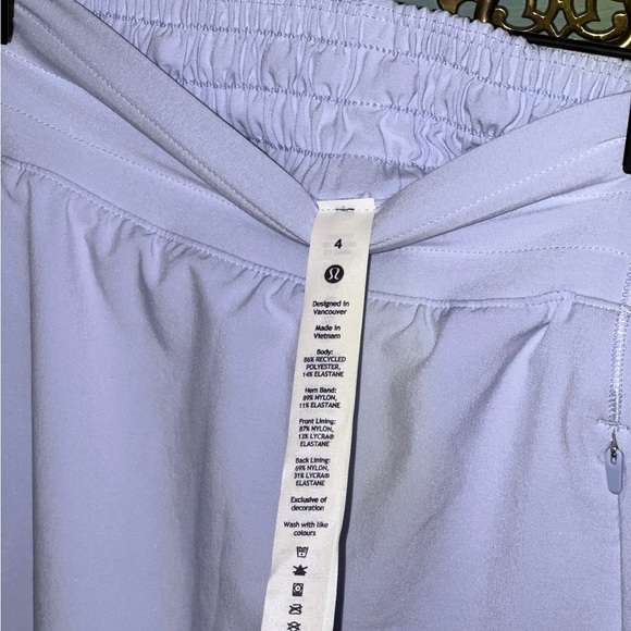 Lululemon Hottie Hot skirt - Picture 3 of 3